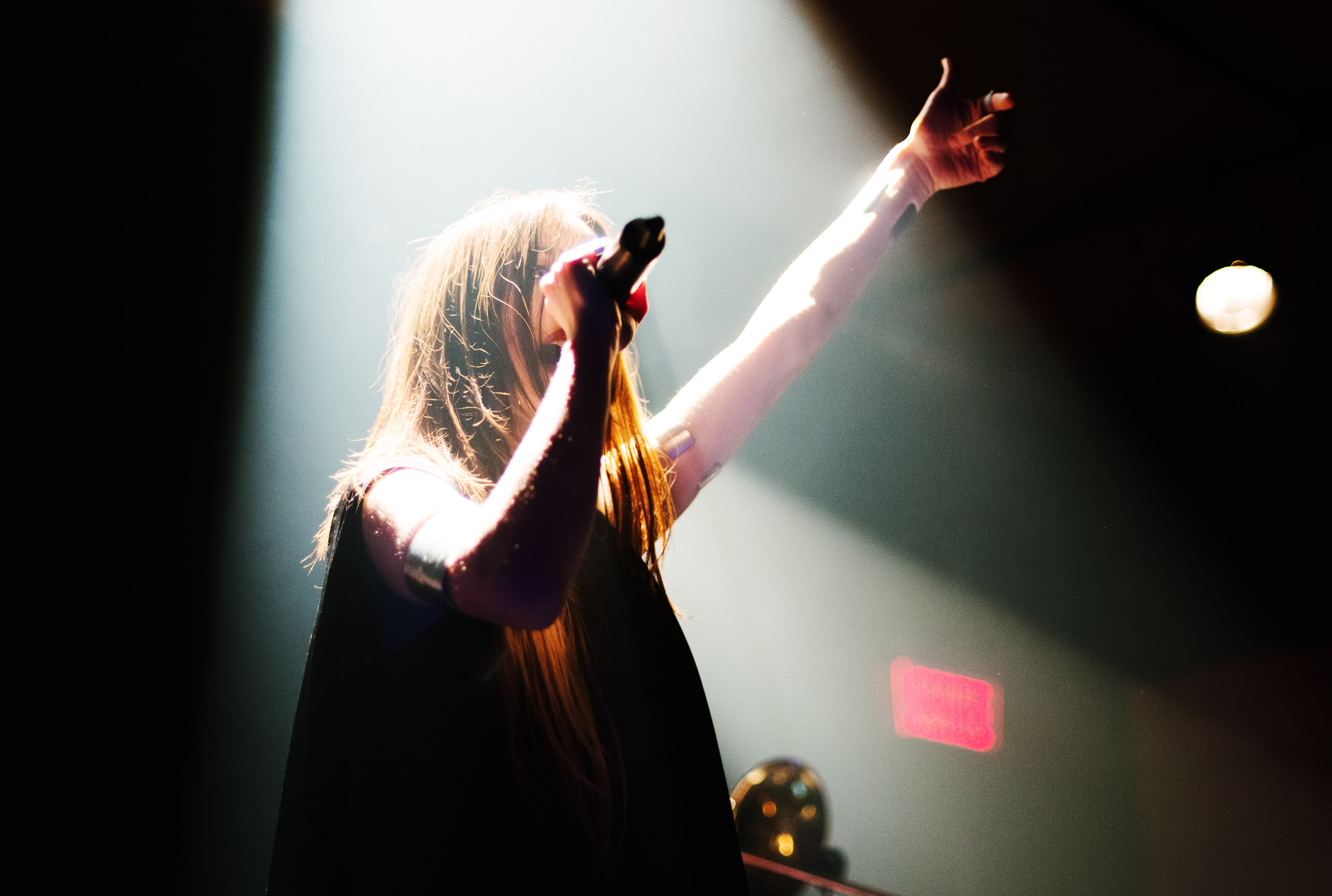 Deradoorian + Zola Jesus