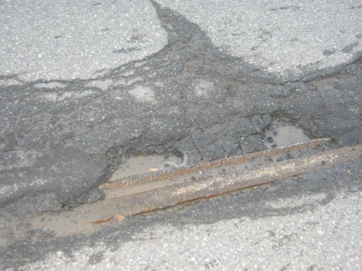 montreal-pothole