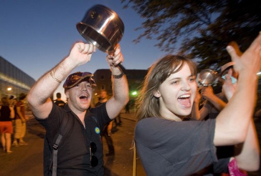 casseroles protest