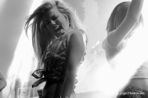 Major Lazer-010 Pretty girls at Major Lazer