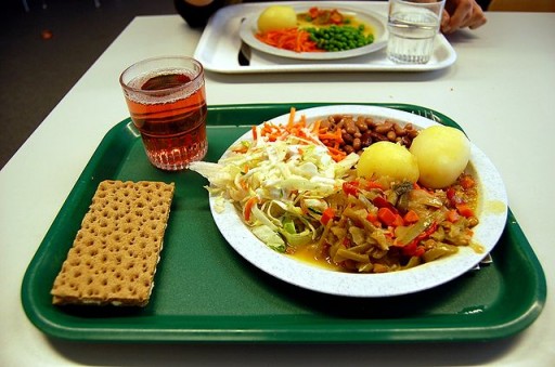 1-school-lunch